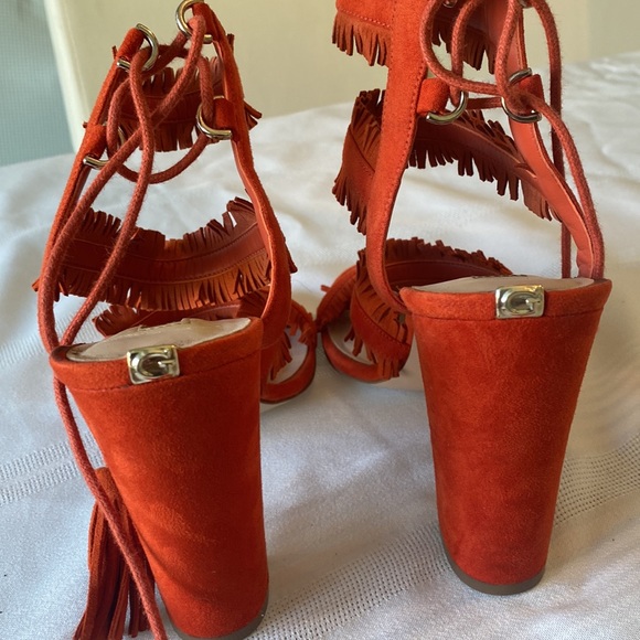 Guess High Heals - Picture 8 of 8